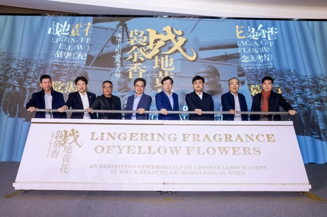 270d897f7fc60797515681272d455997 270d897f7fc60797515681272d455997.jpg